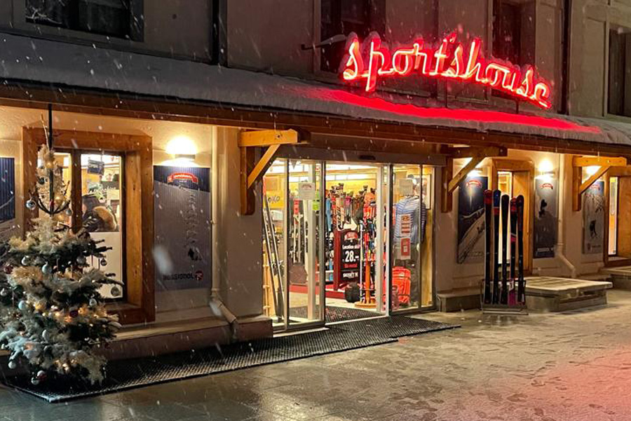 <span class="red-text">Sport's House Télécabine:</span> à un pas des pistes, tout pour ski, rando et bike
