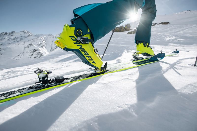 Sport's house has selected DYNAFIT for the excellence of its materials and the cutting-edge technology of its hiking equipment. It offers the best possible products for the practice of alpine sports.
